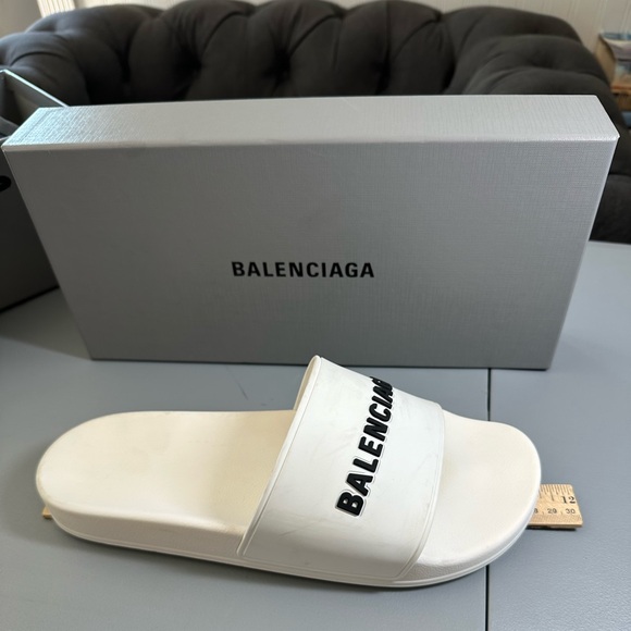 NWT Balenciaga White Pool Slide Sandals. Women’s 12 EU 42 - Picture 14 of 14